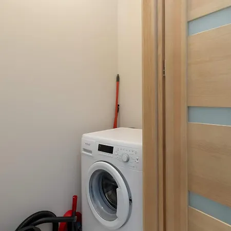 Exceptional With Parking In By Renters * グディニャ