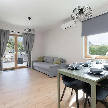 Exceptional With Parking In By Renters * グディニャ