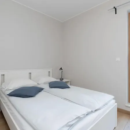 Exceptional With Parking In By Renters Apartment Gdynia